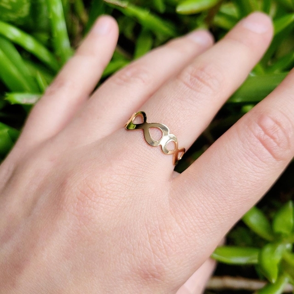 New Classic Gold Simple Dainty Infinity Ring Band & Toe Ring - Picture 5 of 7